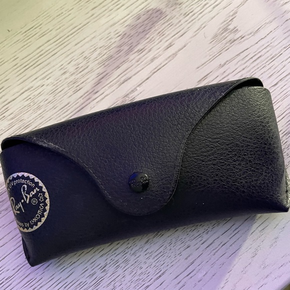 Authentic Ray Ban sunglasses - Picture 2 of 3